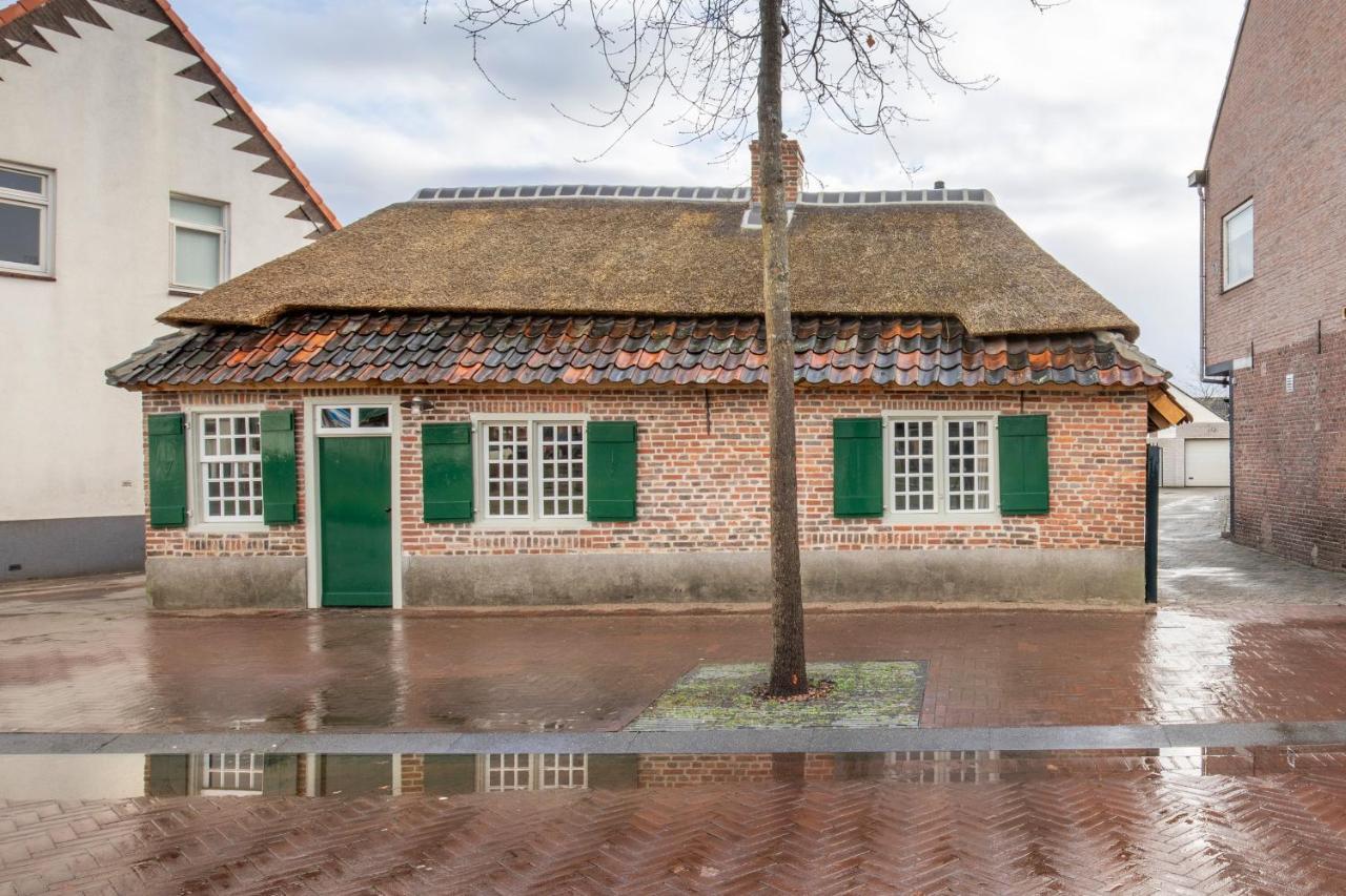 Het Kostershuisje Nuenen Buitenkant foto